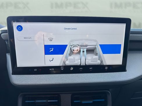 Used 2025 Ford Maverick XLT w/ Equipment Group 302A image 17