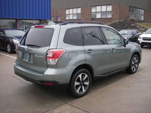 Used 2018 Subaru Forester 2.5i w/ Alloy Wheel Package image 5