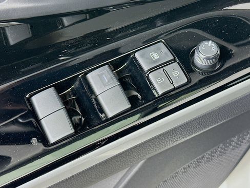 Used 2023 Toyota bZ4X XLE w/ Weather Package image 15