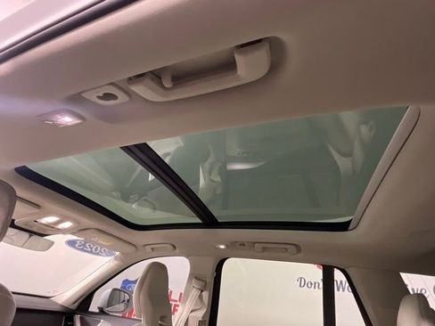 Used 2023 Volvo XC90 B5 Core w/ Protection Package Premier image 23