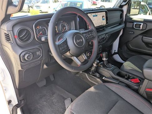 Used 2024 Jeep Wrangler Rubicon w/ Safety Group image 19