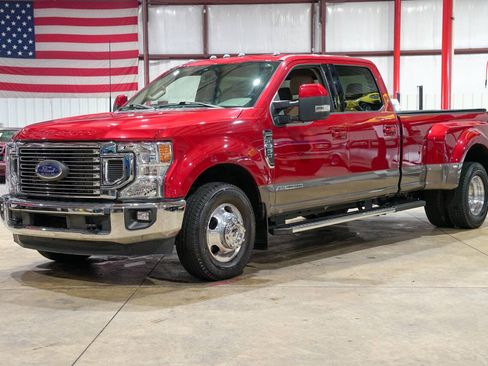 Used 2022 Ford F350 Lariat w/ Lariat Ultimate Package RWD image 1