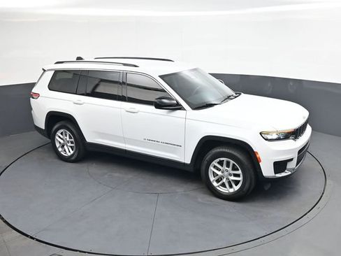 Used 2023 Jeep Grand Cherokee L Laredo RWD image 22