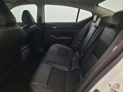 Used 2023 Nissan Altima 2.5 SR AWD/4WD image 18