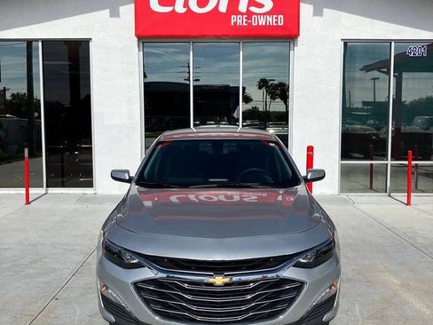 Used 2019 Chevrolet Malibu LT FWD image 1