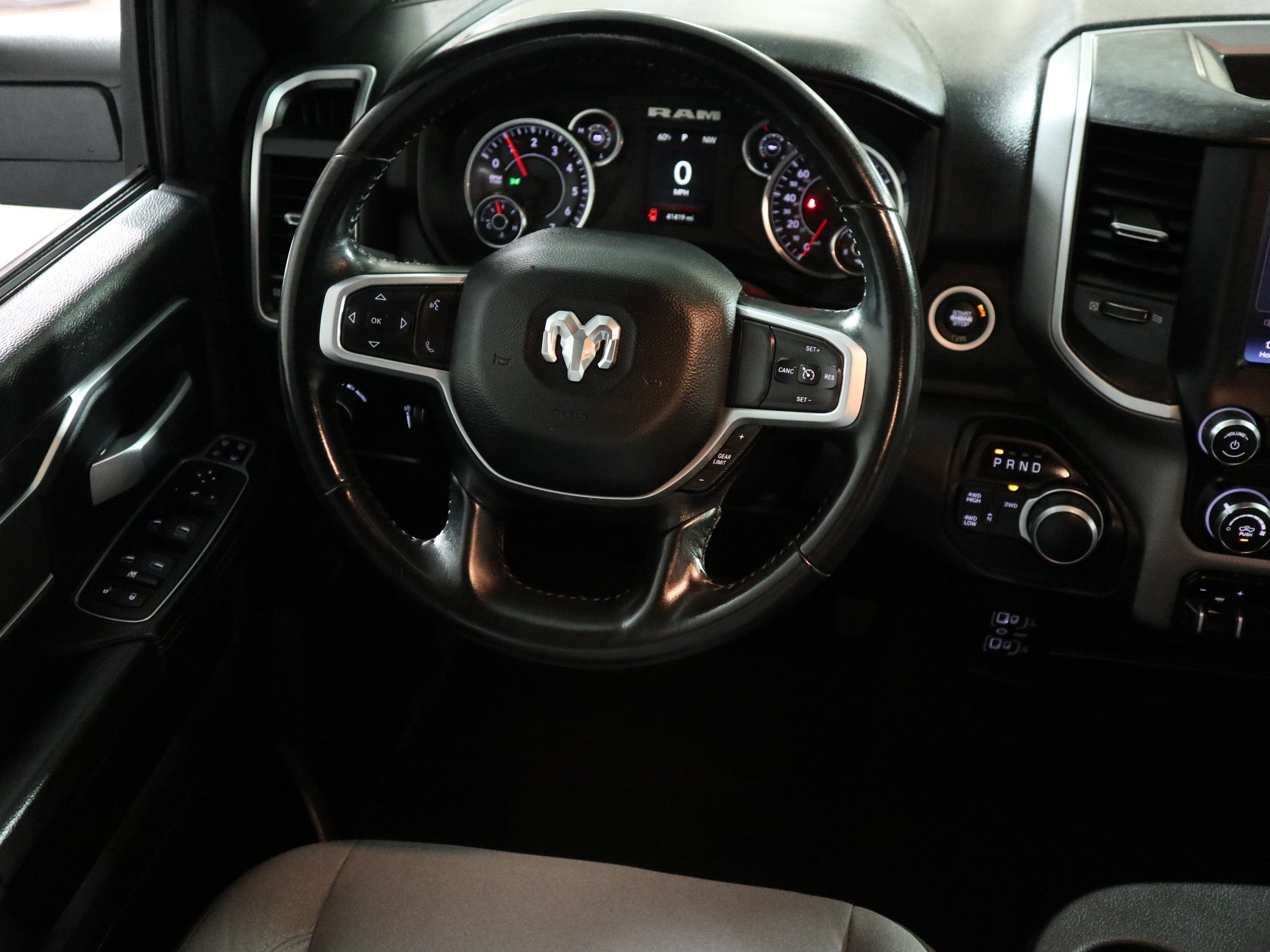 Used 2024 RAM 2500 Big Horn AWD/4WD image 15