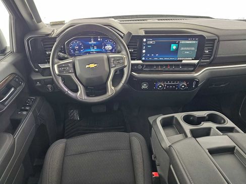 Used 2022 Chevrolet Silverado 1500 LT image 18