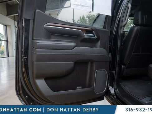 Used 2025 GMC Sierra 1500 SLT AWD/4WD image 16