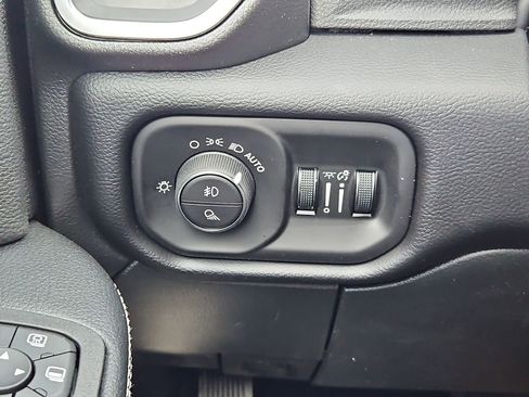 New 2026 RAM 2500 Laramie w/ Night Edition AWD/4WD image 18