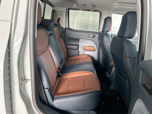 Used 2024 Ford Maverick Lariat image 37