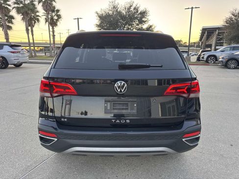 Used 2024 Volkswagen Taos SE image 6