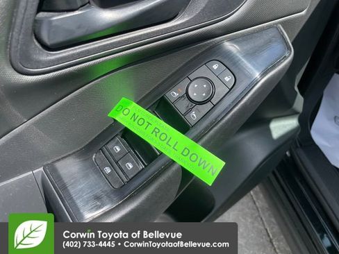 Used 2024 Nissan Rogue S AWD/4WD image 19