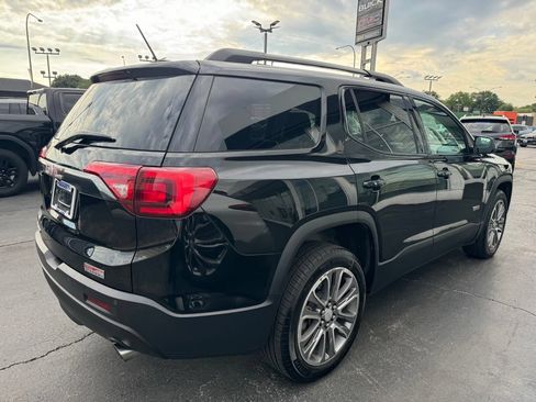 Used 2017 GMC Acadia SLT AWD/4WD image 3