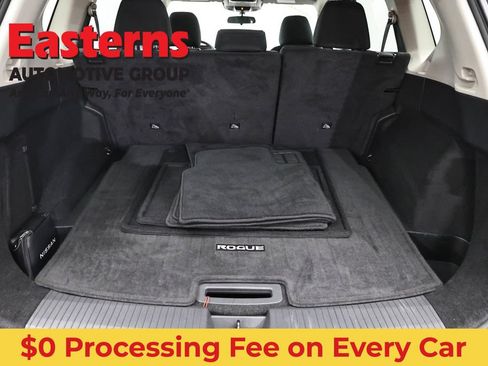 Used 2023 Nissan Rogue S AWD/4WD image 9