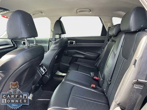 Used 2024 Kia Sorento S AWD/4WD image 13