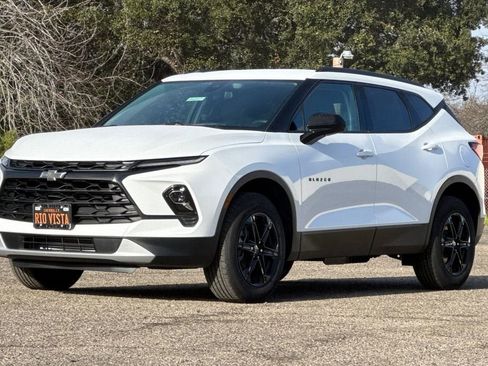 New 2026 Chevrolet Blazer LT w/ Midnight/Sport Edition image 8