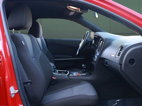 Used 2022 Dodge Charger SXT RWD image 24