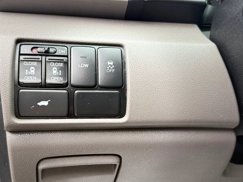 Used 2016 Honda Odyssey EX-L image 23