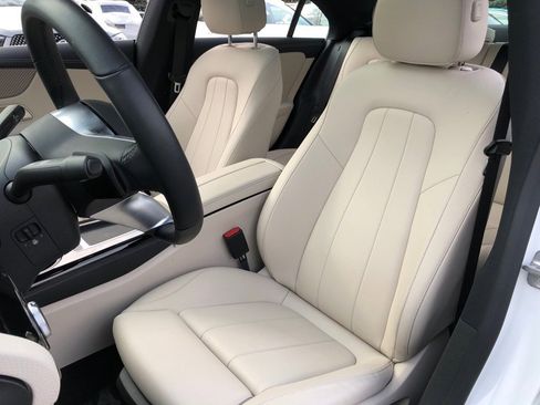 New 2025 Mercedes-Benz CLA 250 4MATIC image 34