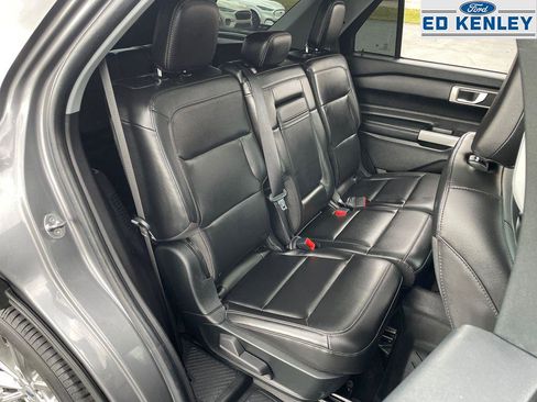 Used 2022 Ford Explorer XLT w/ Equipment Group 202A image 30