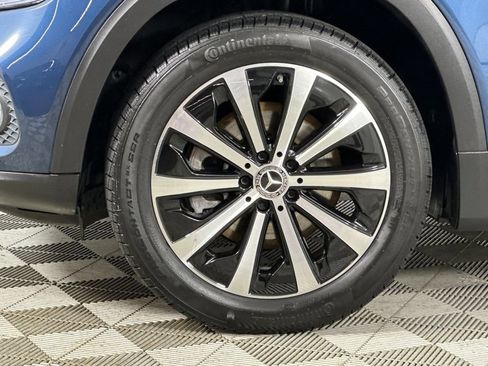 Certified 2022 Mercedes-Benz GLB 250 4MATIC image 33