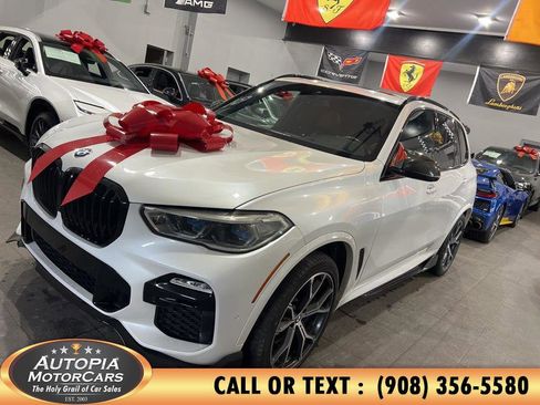 Used 2019 BMW X5 xDrive50i w/ M Sport Package image 2