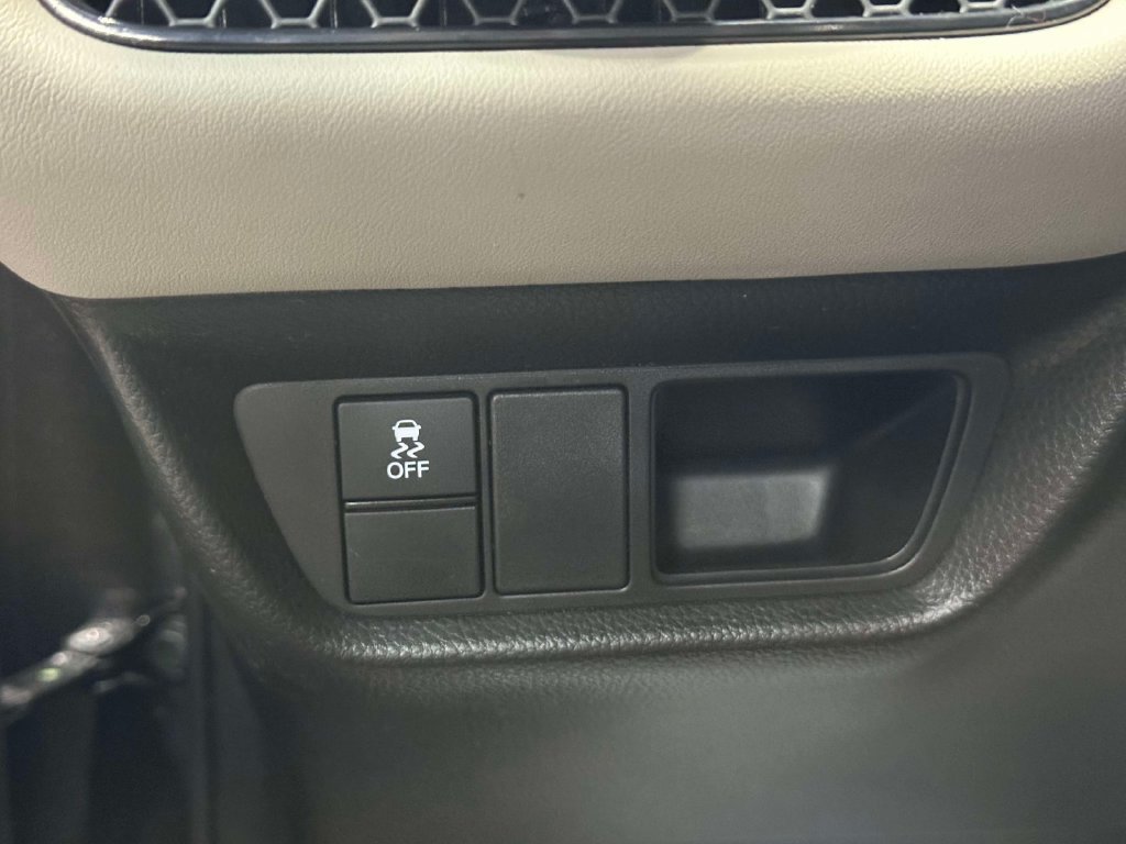 Used 2024 Honda HR-V LX image 30