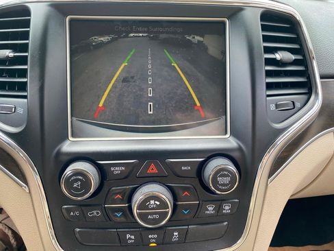 Used 2014 Jeep Grand Cherokee Limited RWD image 15
