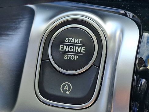 Used 2022 Mercedes-Benz GLB 250 4MATIC image 24