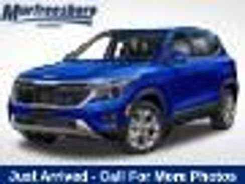 Used 2025 Kia Seltos S image 1