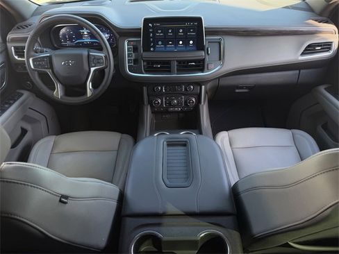 Certified 2023 Chevrolet Tahoe Z71 w/ Luxury Package image 9