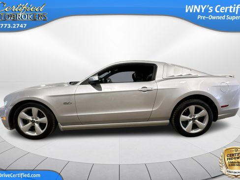 Used 2013 Ford Mustang GT RWD image 9