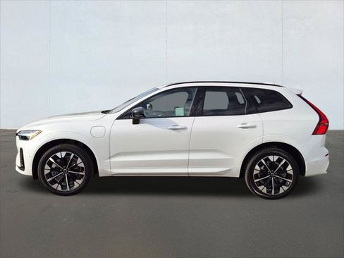 Used 2026 Volvo XC60 T8 Plus w/ Protection Package Premier AWD/4WD image 8