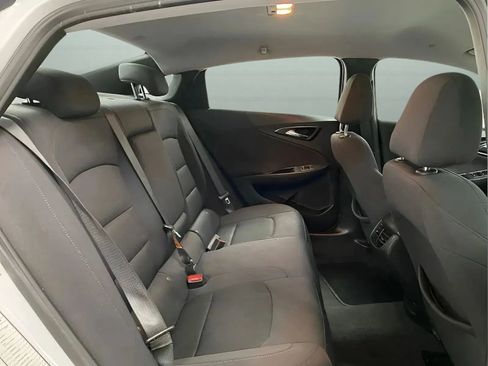 Used 2021 Chevrolet Malibu LT FWD image 13
