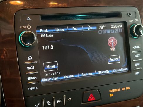 Used 2013 Buick Enclave Premium AWD/4WD image 19