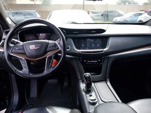 Used 2020 Cadillac XT5 Premium Luxury w/ Platinum Package AWD/4WD image 6