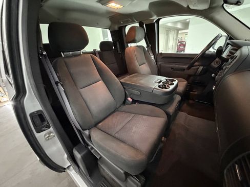 Used 2011 Chevrolet Silverado 1500 LT AWD/4WD image 14
