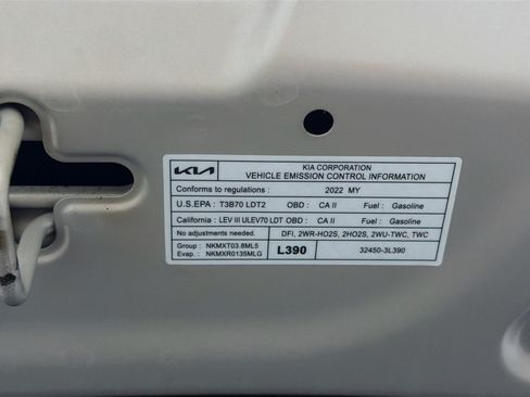 Used 2022 Kia Telluride EX w/ EX Premium Package AWD/4WD image 17