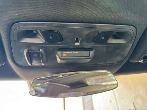 Used 2017 Chevrolet Camaro SS RWD image 18