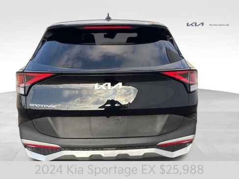 Certified 2024 Kia Sportage EX image 7