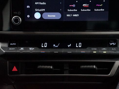 Used 2025 Toyota Camry SE FWD image 21