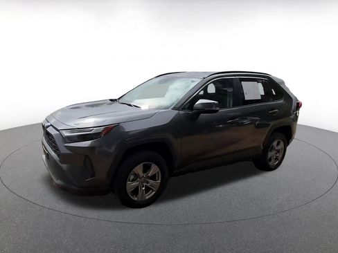 Used 2025 Toyota RAV4 XLE w/ Weather Package FWD image 8