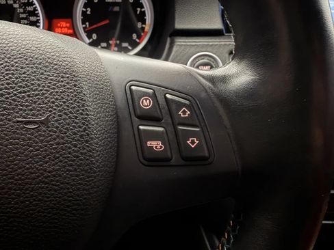 Used 2011 BMW M3 Convertible RWD image 12