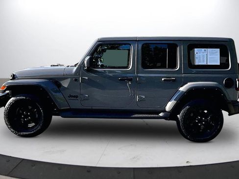 Certified 2022 Jeep Wrangler Unlimited Sahara AWD/4WD image 6
