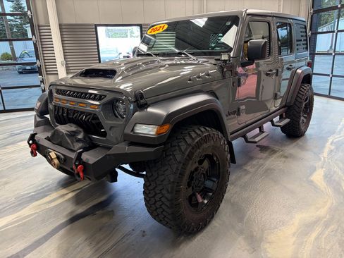 Used 2021 Jeep Wrangler Unlimited Sport AWD/4WD image 3