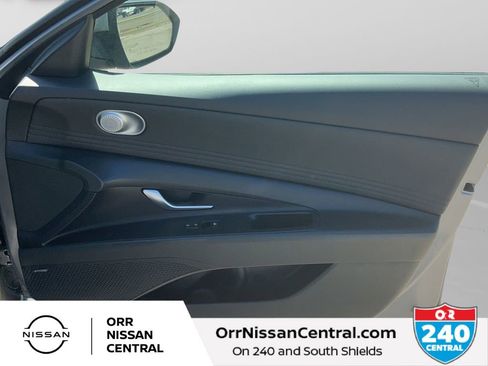 Used 2024 Hyundai Elantra Limited FWD image 10
