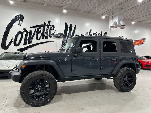 Used 2016 Jeep Wrangler Unlimited Sport image 30