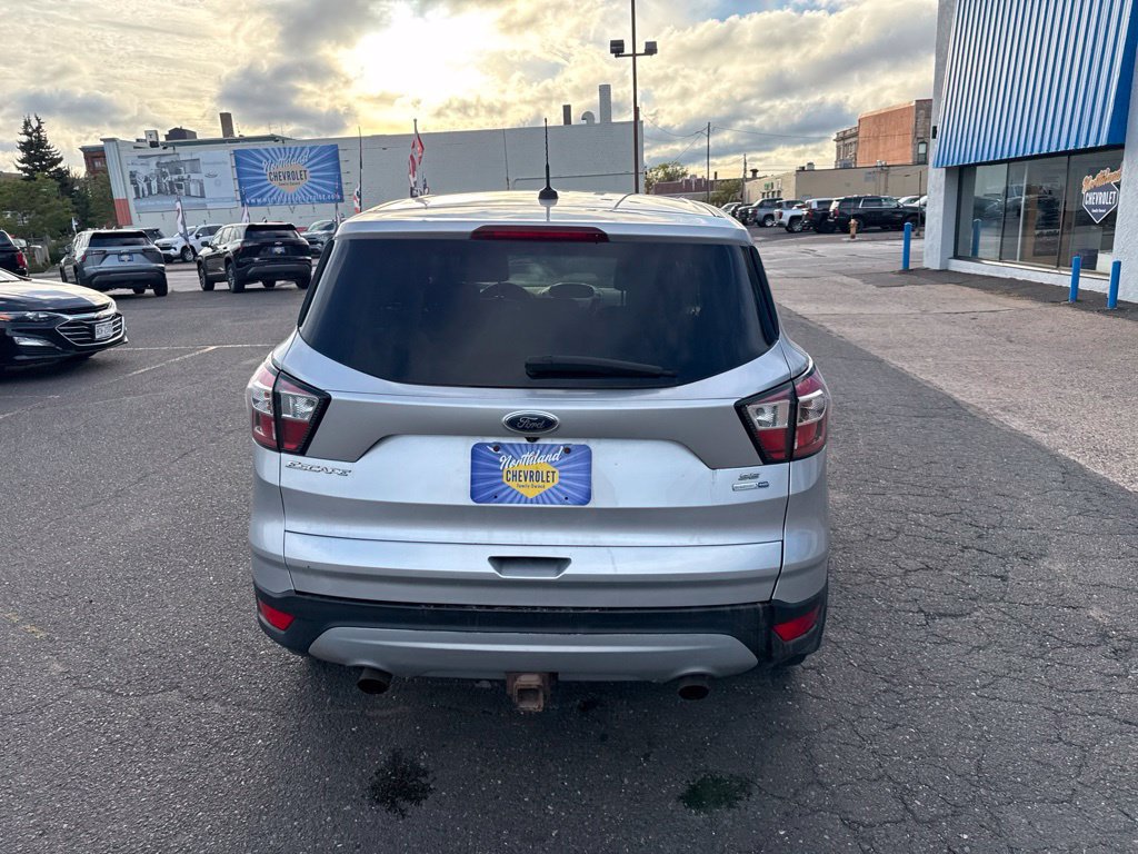 Used 2017 Ford Escape SE AWD/4WD image 12