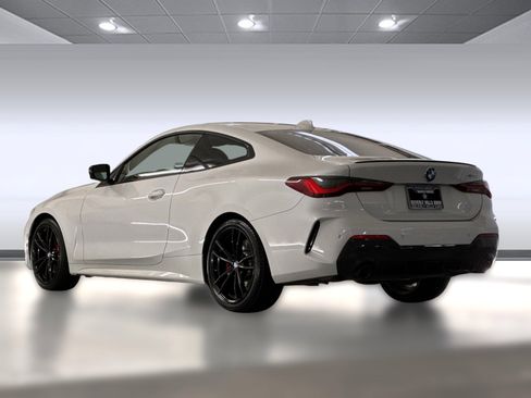 Used 2023 BMW 430i Coupe w/ M Sport Package image 3