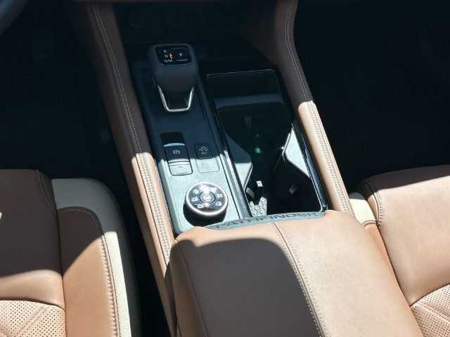 New 2026 Nissan Pathfinder Platinum AWD/4WD image 18